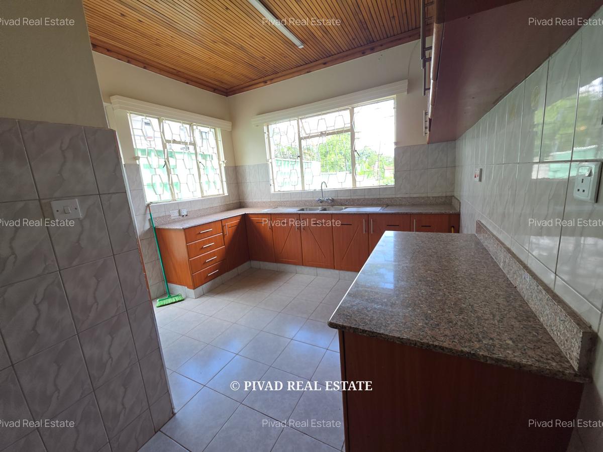 4 Bed House with Garden in Runda - 11