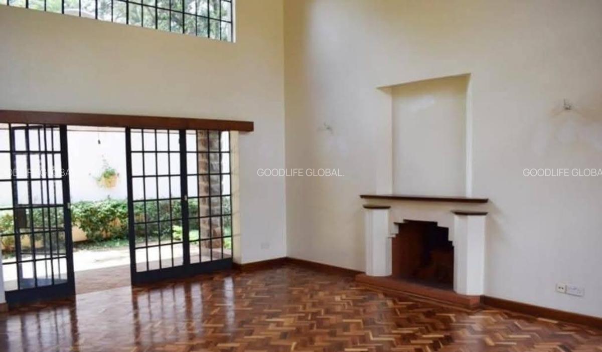 4 Bed Townhouse with En Suite at Spring Valley - 8