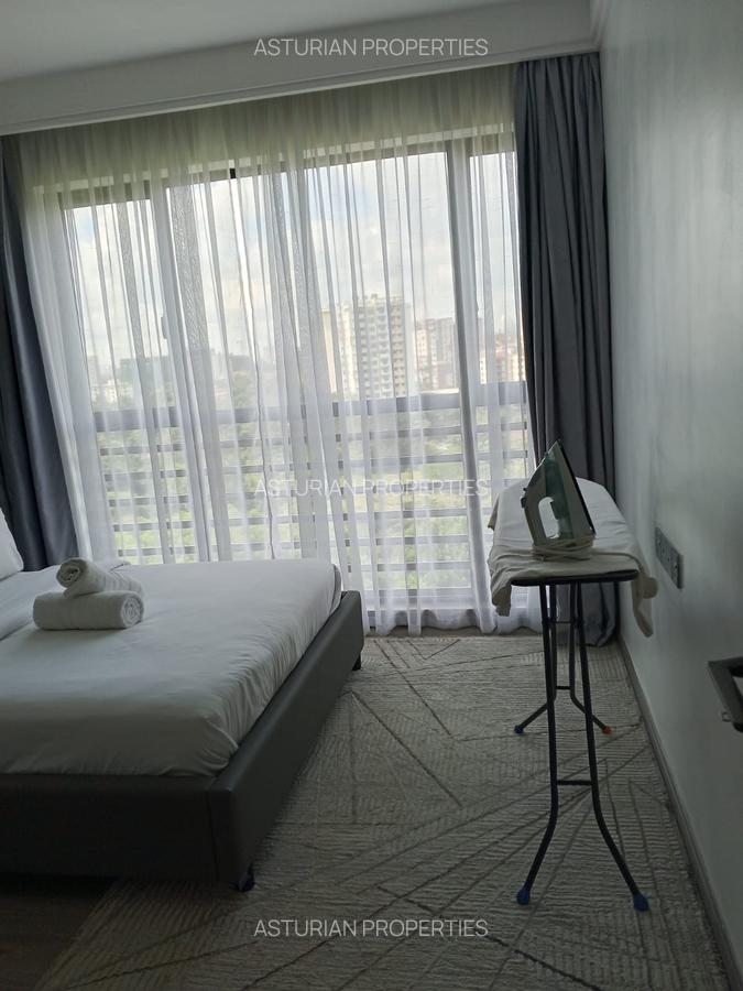 Furnished 3 Bed Apartment with En Suite in Riverside - 14