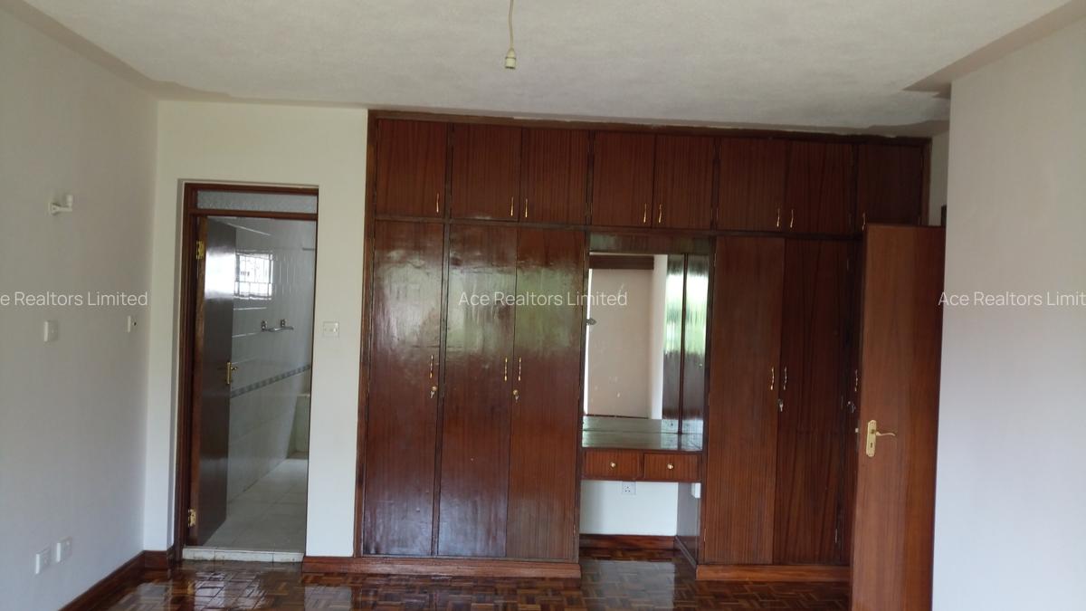 3 Bed Apartment with En Suite at Kileleshwa - 5