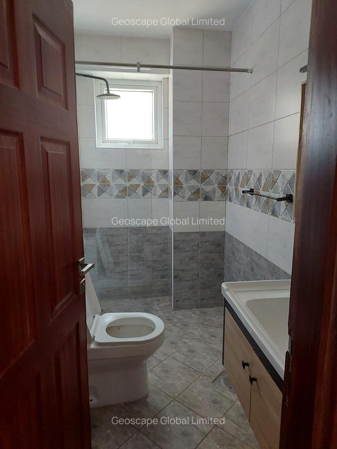 3 Bed Apartment with En Suite in General Mathenge - 12