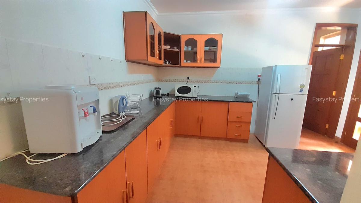 Furnished 3 Bed Apartment with En Suite in Spring Valley - 4