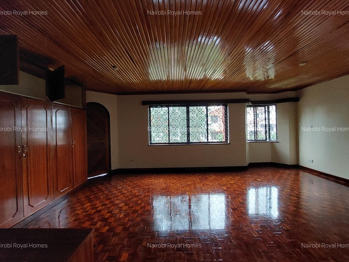 6 Bed Townhouse with En Suite at Kilimani Road - 14