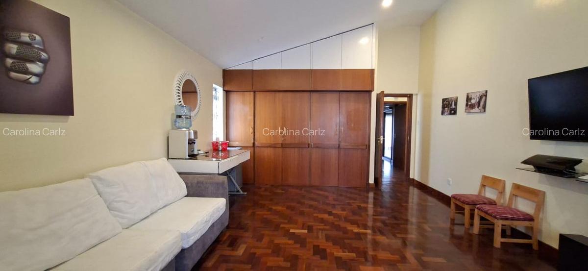 5 Bed Townhouse with En Suite at Brookside Drive - 9