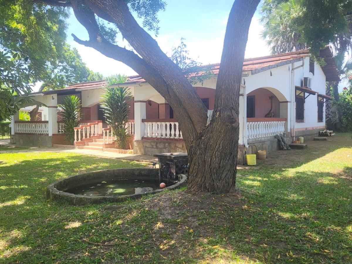 3 Bed House with Staff Quarters in Malindi - 3