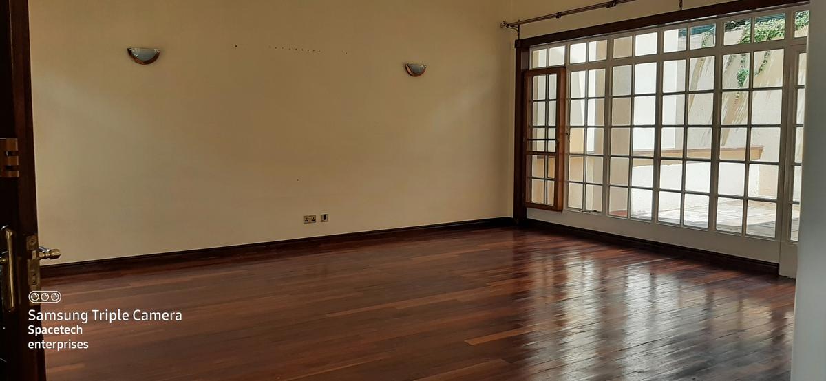 4 Bed Townhouse with En Suite in Westlands Area - 4