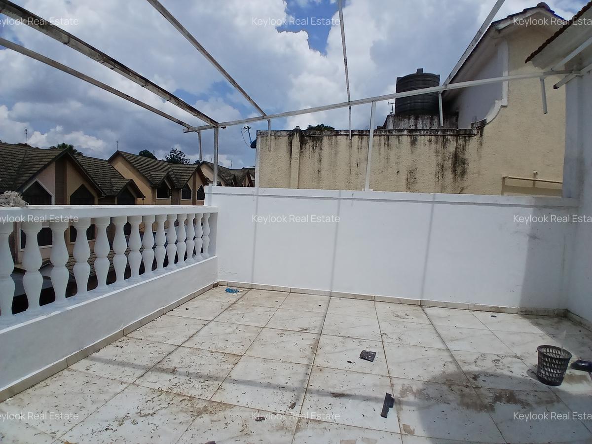 4 Bed Townhouse with En Suite at Lavington Green - 8