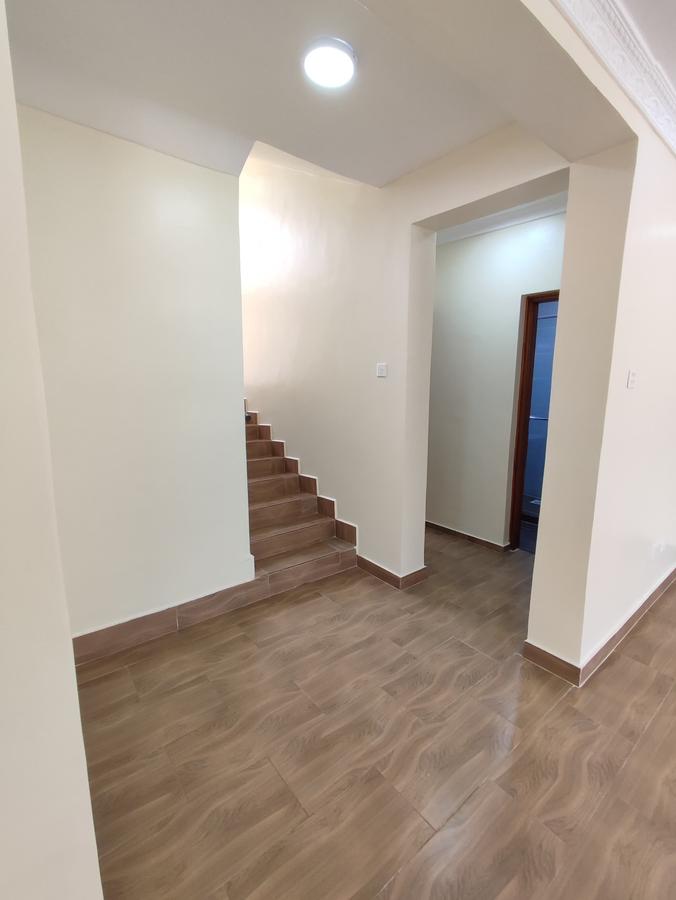 4 Bed Townhouse with En Suite at Gateway Mall - 9