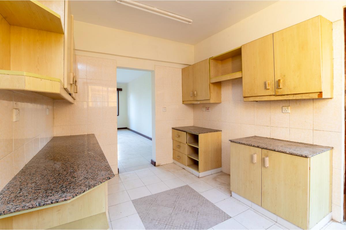 3 Bed Apartment with En Suite in Nyali Area - 6