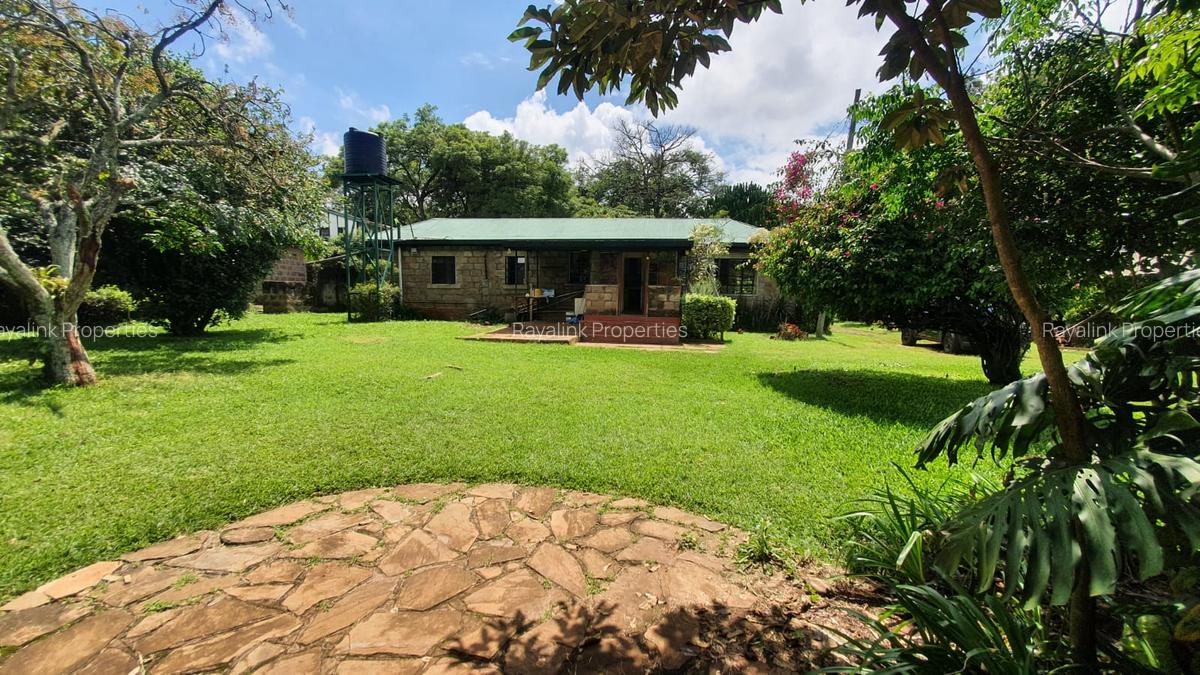 3 Bed House with En Suite at Hardy - 1