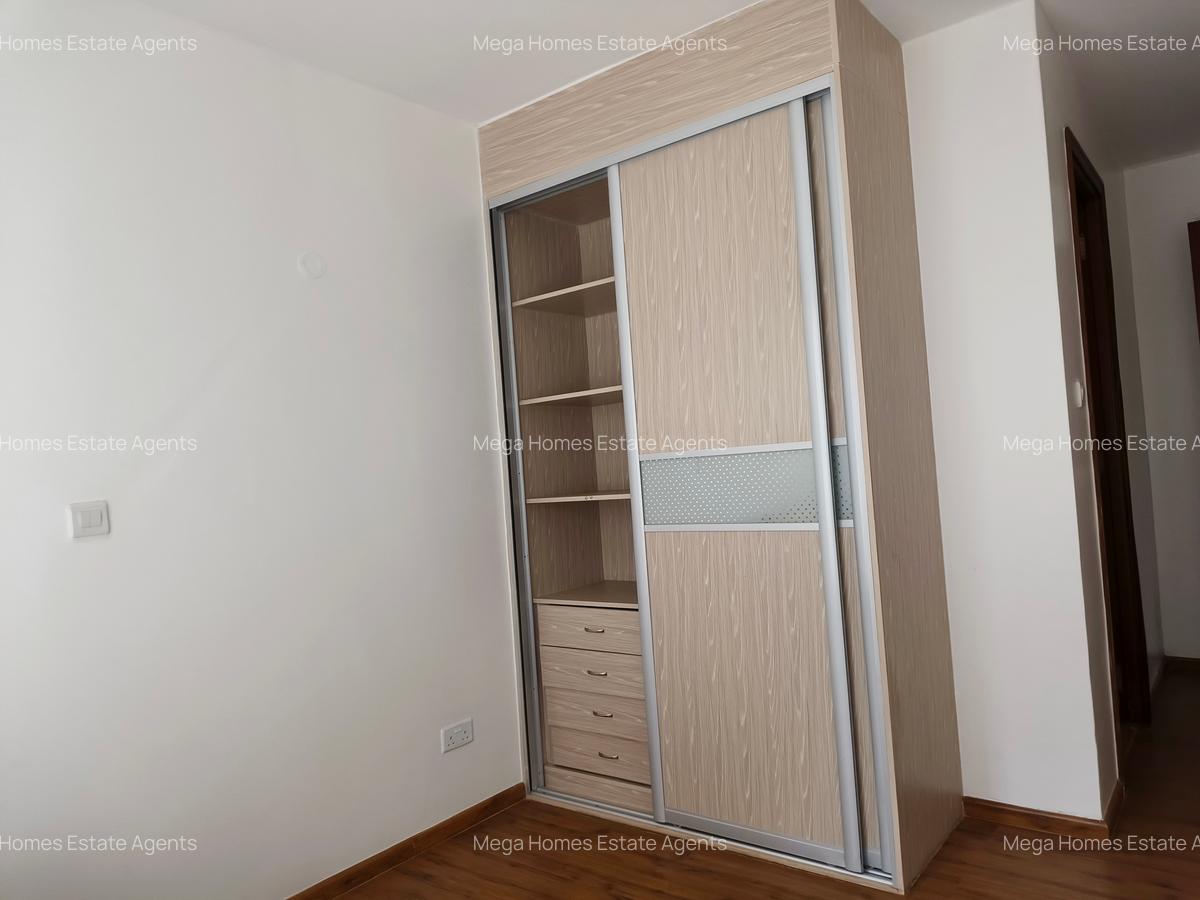 Serviced 3 Bed Apartment with En Suite in Riverside - 18