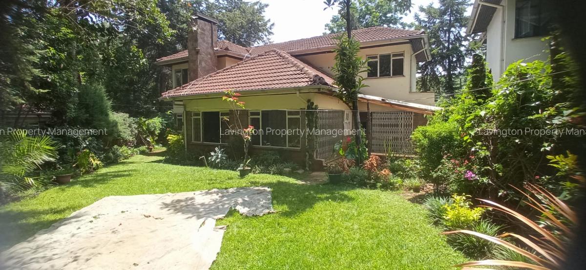 4 Bed Townhouse with En Suite at Lavington Green - 1