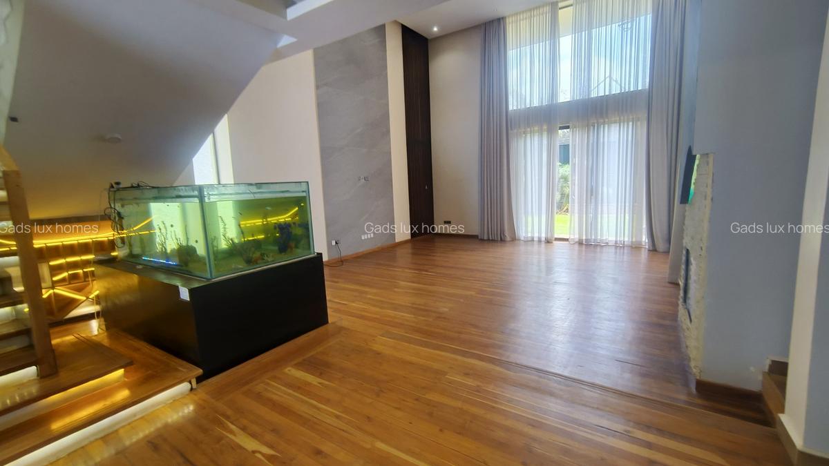 5 Bed Villa with En Suite at Runda - 4