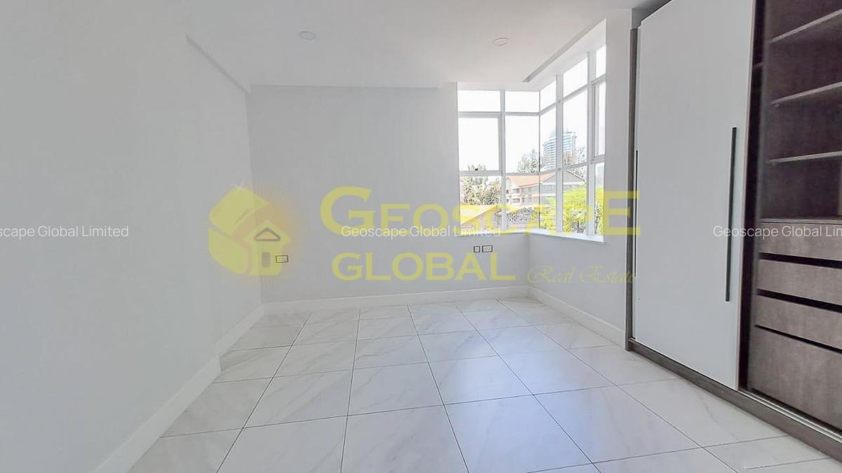 2 Bed Apartment with En Suite in Westlands Area - 4
