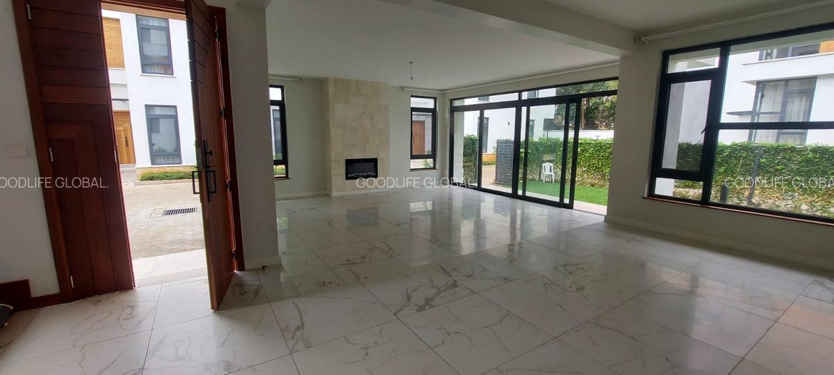 5 Bed Villa with En Suite at Lavington - 3