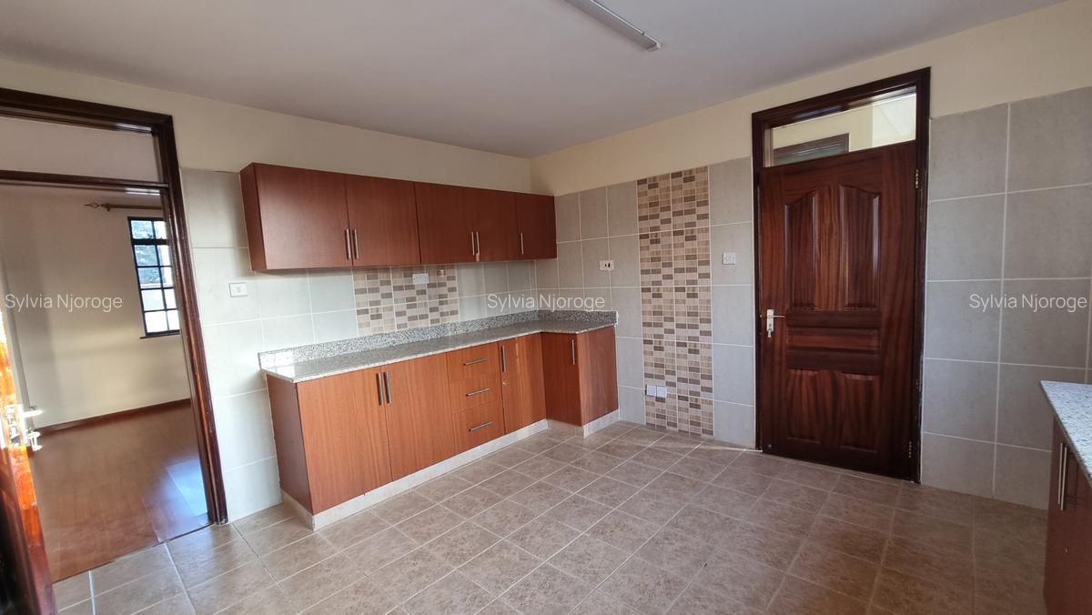 4 Bed Villa with Staff Quarters in Kiambu Road - 11