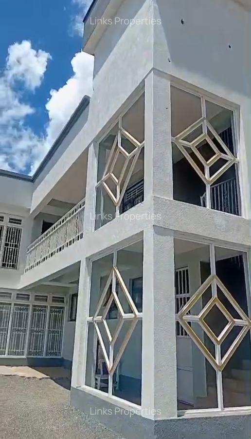 5 Bed Townhouse with En Suite at Thika - 10