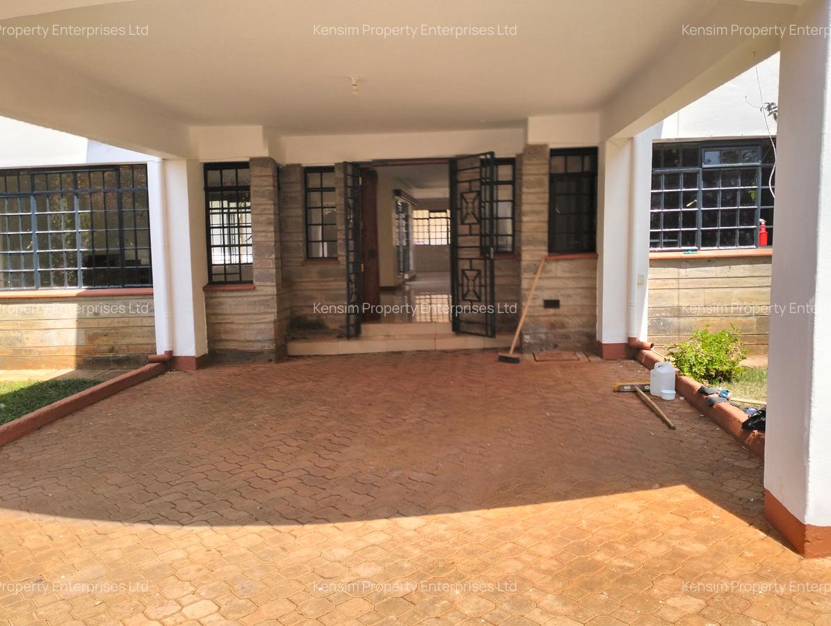 5 Bed Townhouse with En Suite in Westlands Area - 7