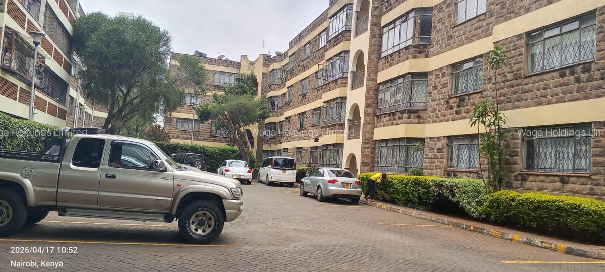 3 Bed Apartment with En Suite at Othaya Rd - 1
