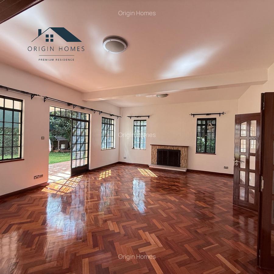 5 Bed Townhouse with En Suite at Lavington - 4