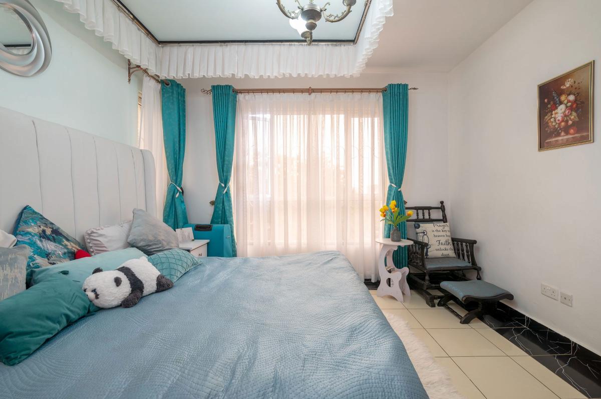 3 Bed Apartment with En Suite in Lavington - 7