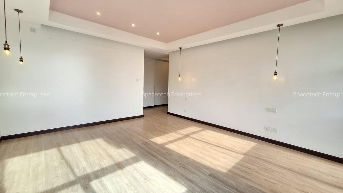 3 Bed Apartment with En Suite in Westlands Area - 13