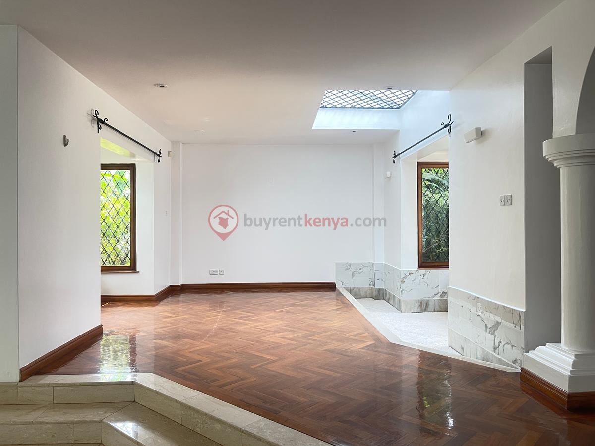 4 Bed Villa with En Suite in Thigiri - 12