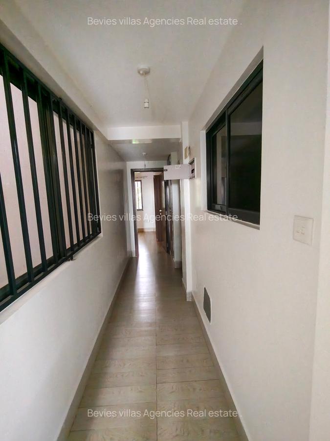 2 Bed Apartment with En Suite at Parklands - 8