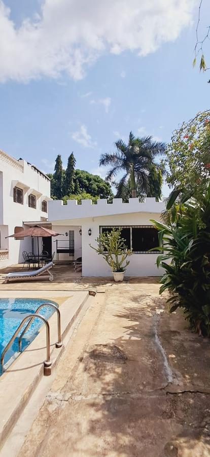 4 Bed Villa with En Suite in Kikambala - 5