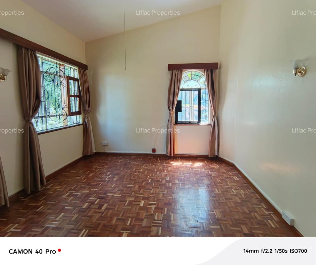 5 Bed House with En Suite in Nyari - 7