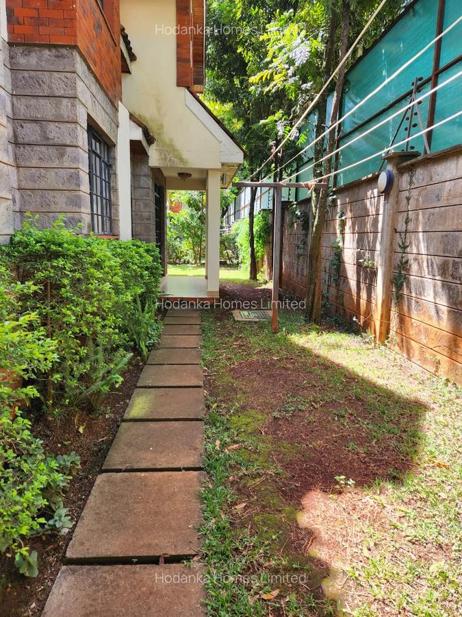 5 Bed Townhouse with En Suite in Lavington - 11