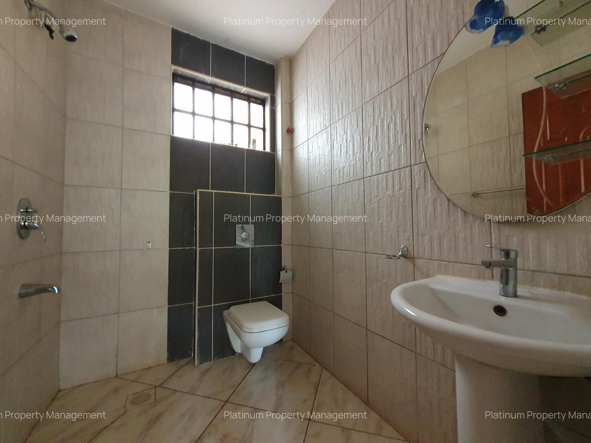 4 Bed Apartment with En Suite in General Mathenge - 12