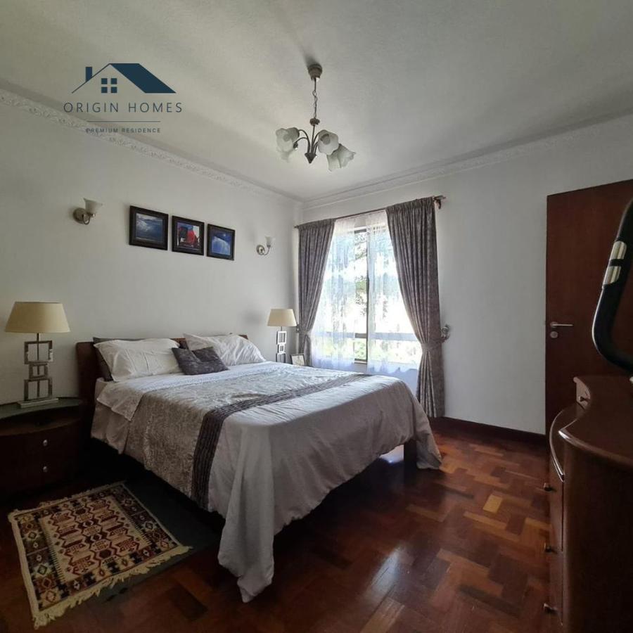 3 Bed Apartment with En Suite at Dennis Pritt Road - 11