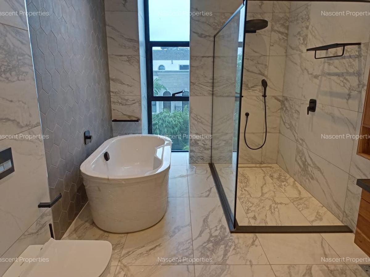 5 Bed Villa with En Suite in Loresho - 6