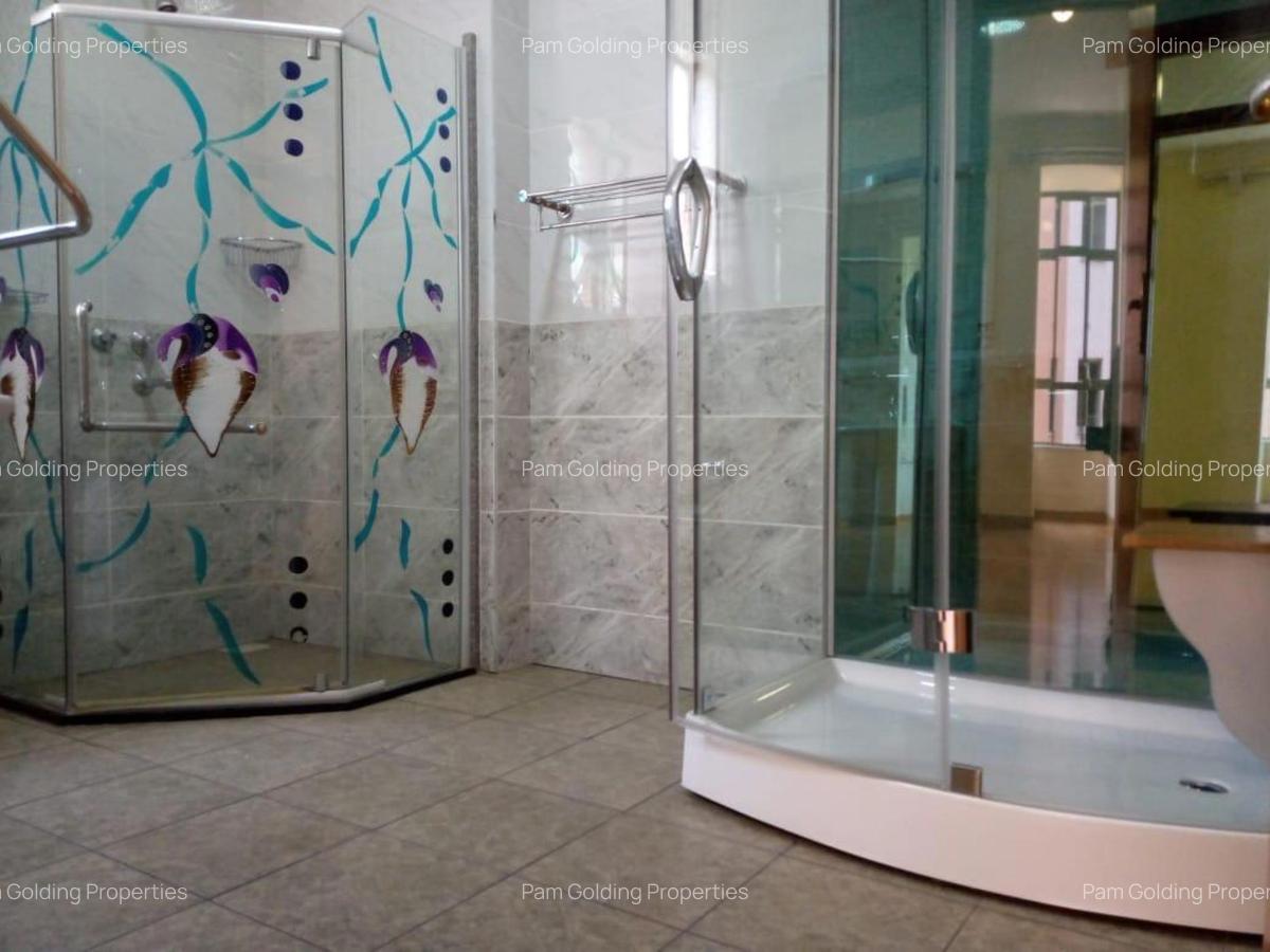 3 Bed Apartment with En Suite in Kilimani - 16