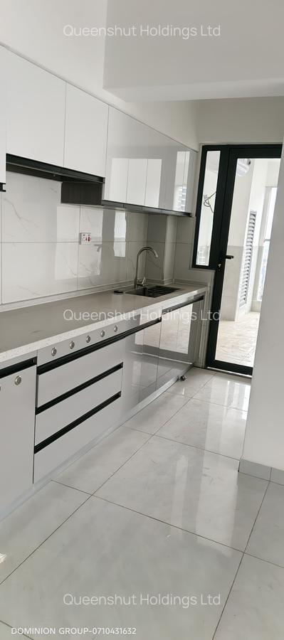 2 Bed Apartment with En Suite at Westlands Road - 3