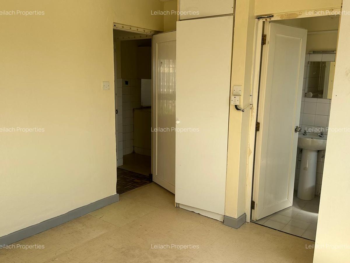 4 Bed House with En Suite in South C - 13