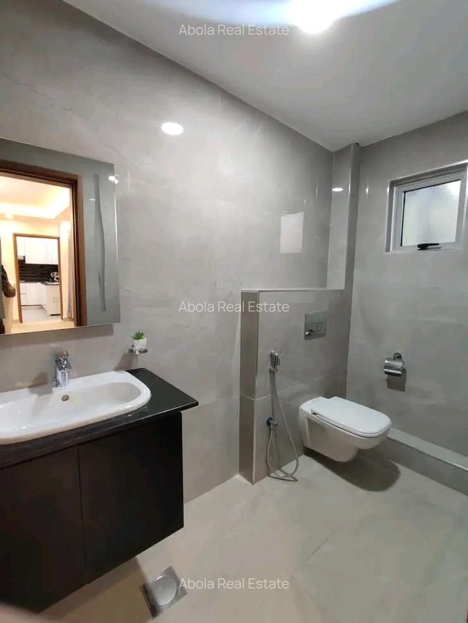 3 Bed Apartment with En Suite in Westlands Area - 16