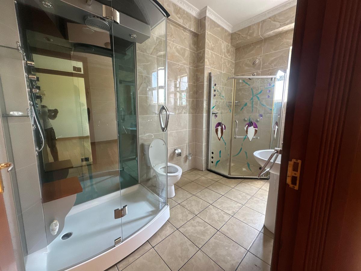 3 Bed Apartment with En Suite in Kilimani - 15