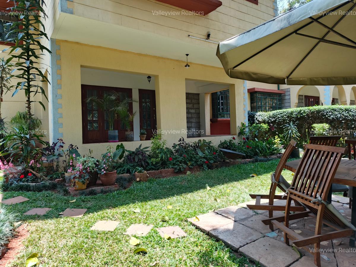 4 Bed Townhouse with En Suite at Lavington - 5