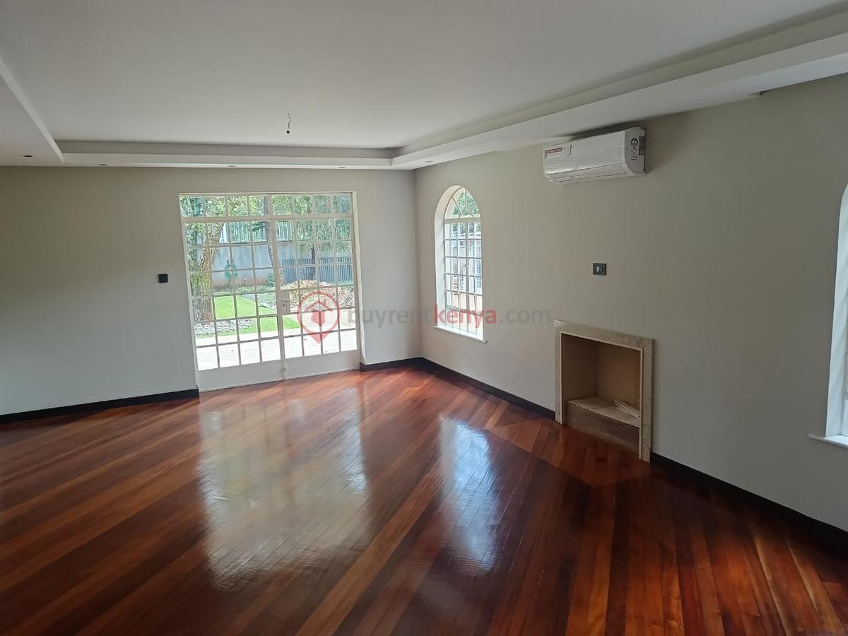 4 Bed House with En Suite at Runda - 4