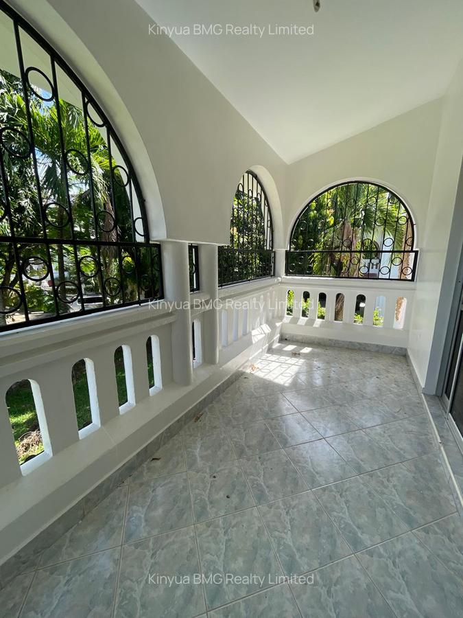 4 Bed Villa with En Suite in Nyali Area - 7