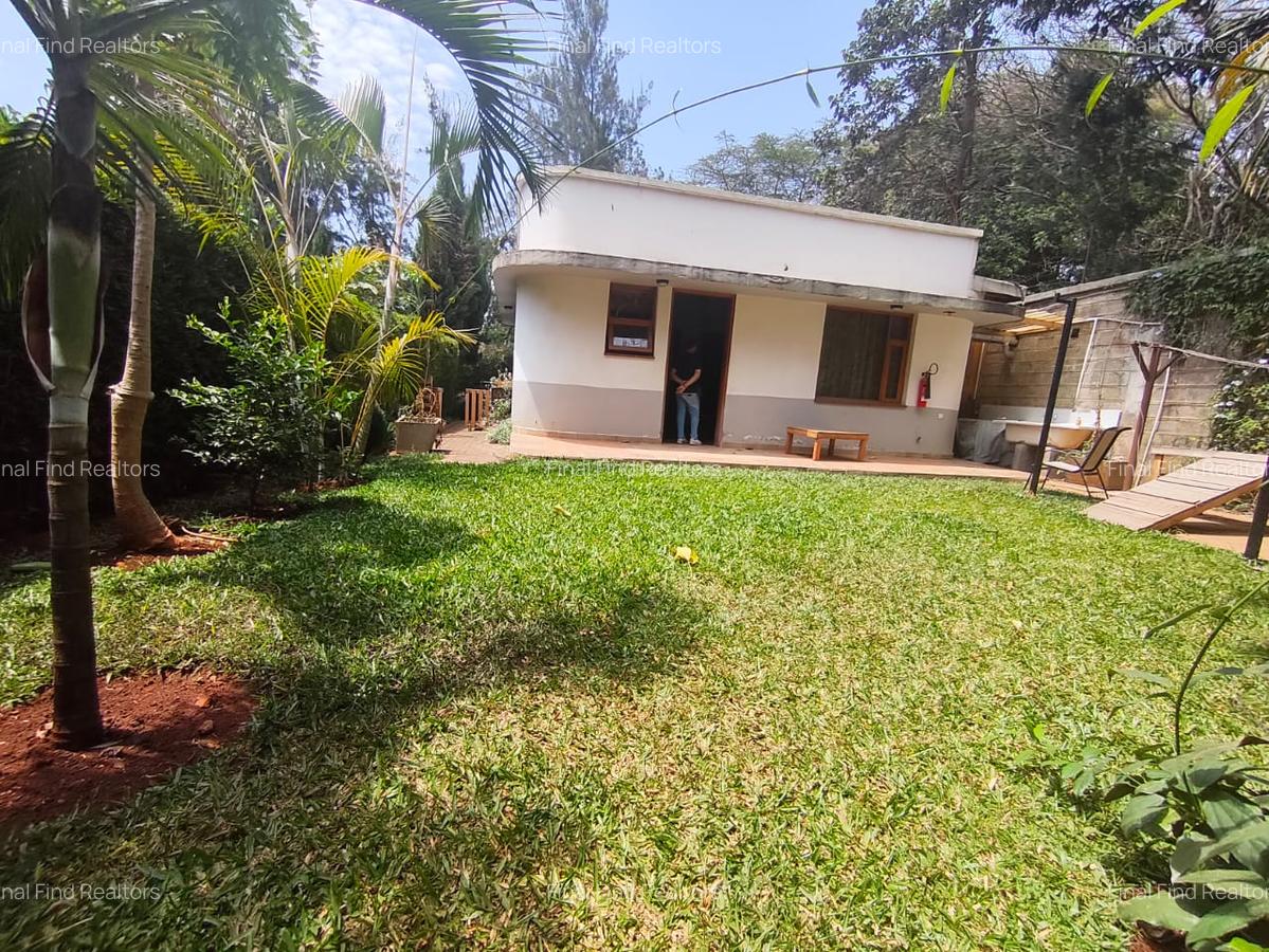 2 Bed House with Garden in Nyari - 4