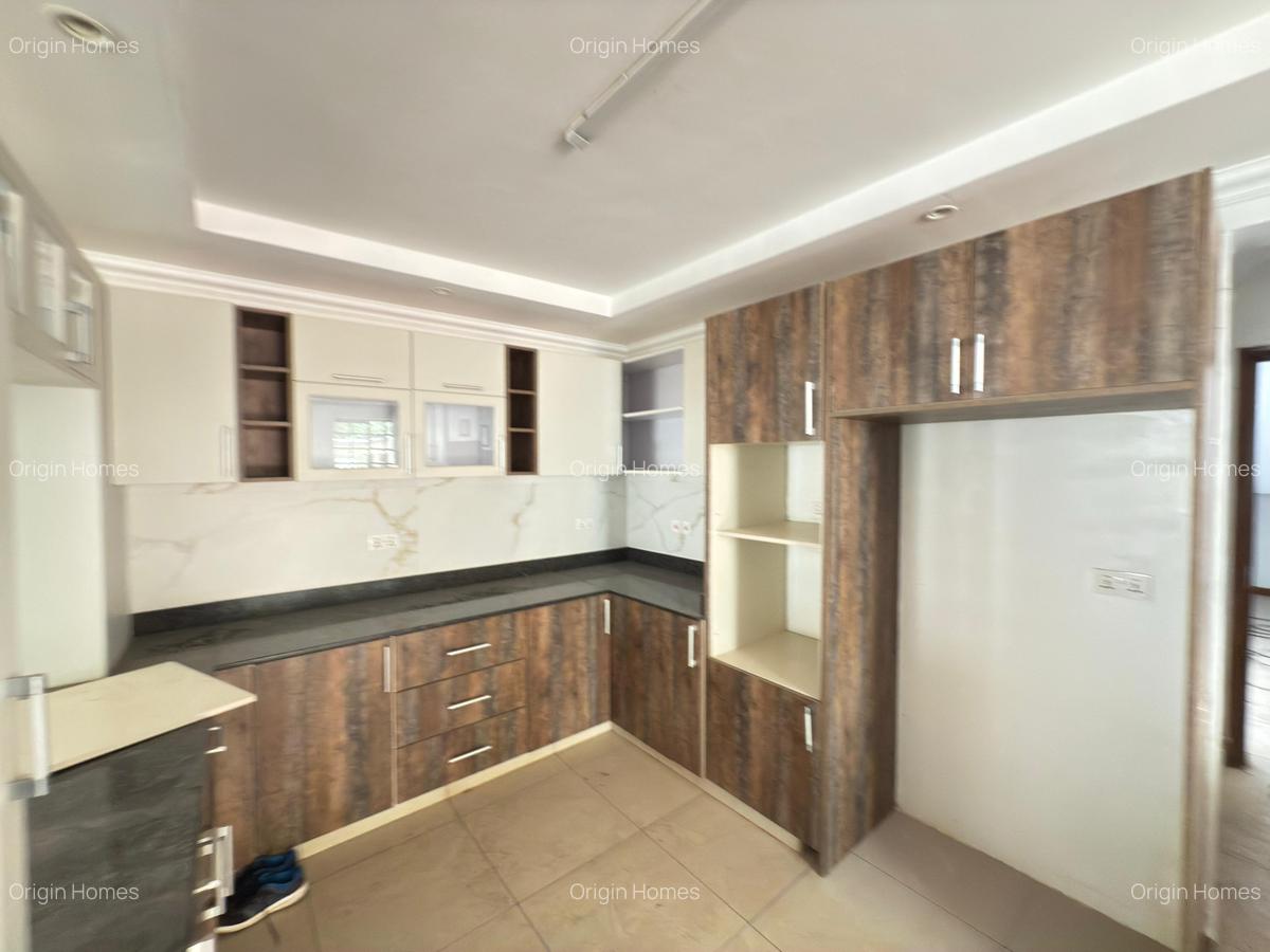 4 Bed Townhouse with En Suite at Kitisuru - 12