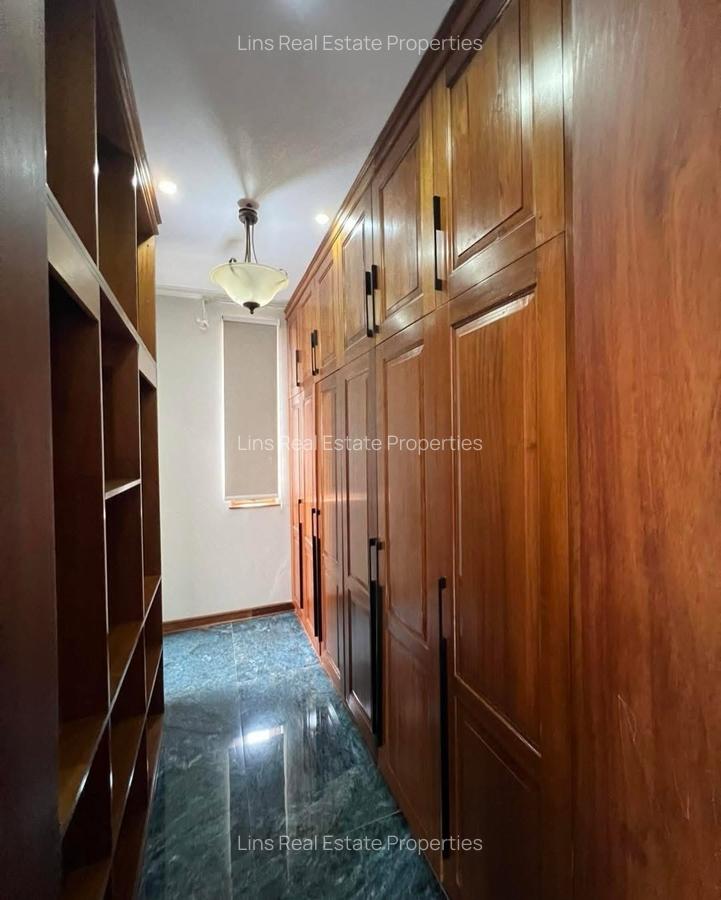 5 Bed Townhouse with En Suite in Lavington - 7