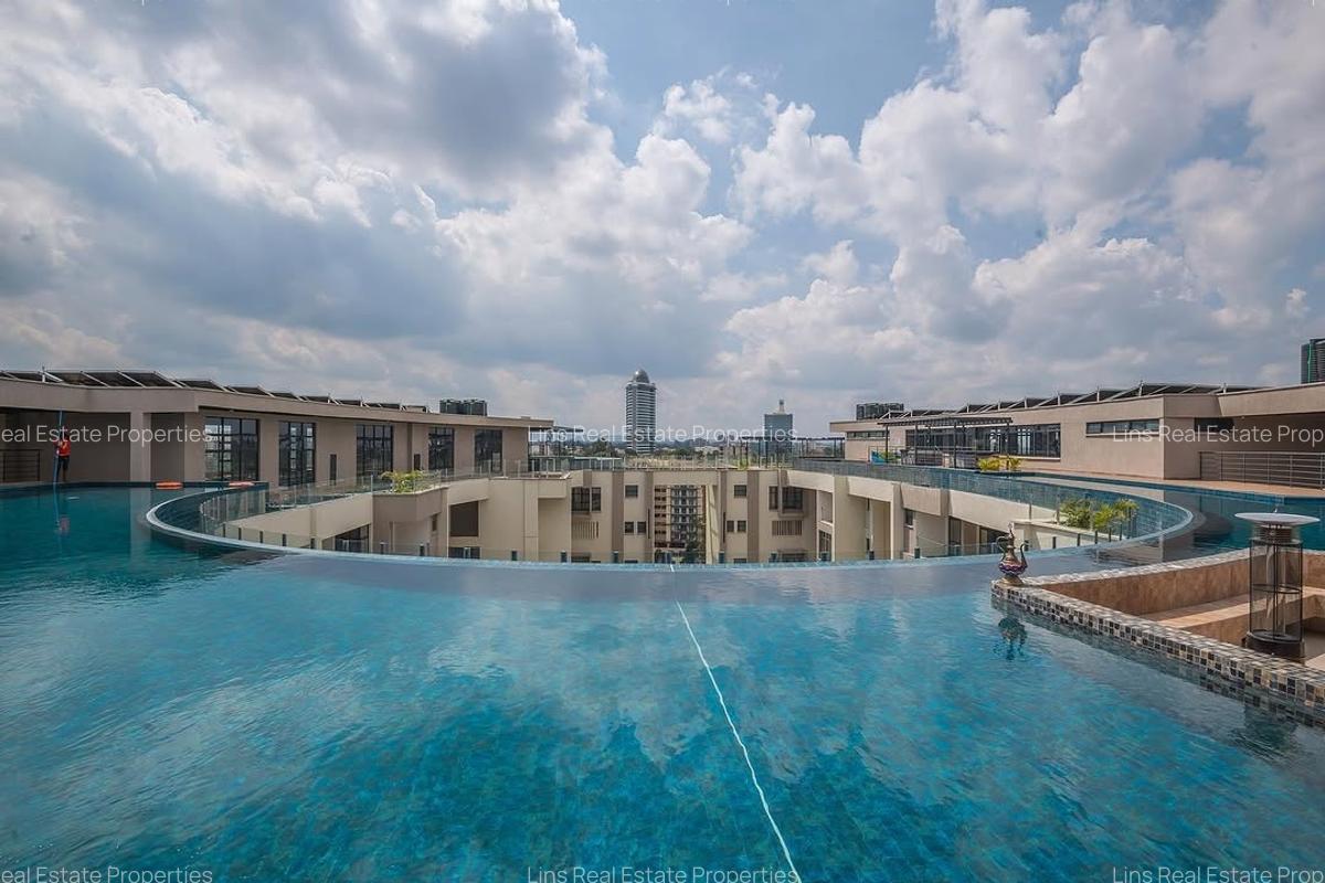 Serviced 4 Bed Apartment with En Suite in Riverside - 2