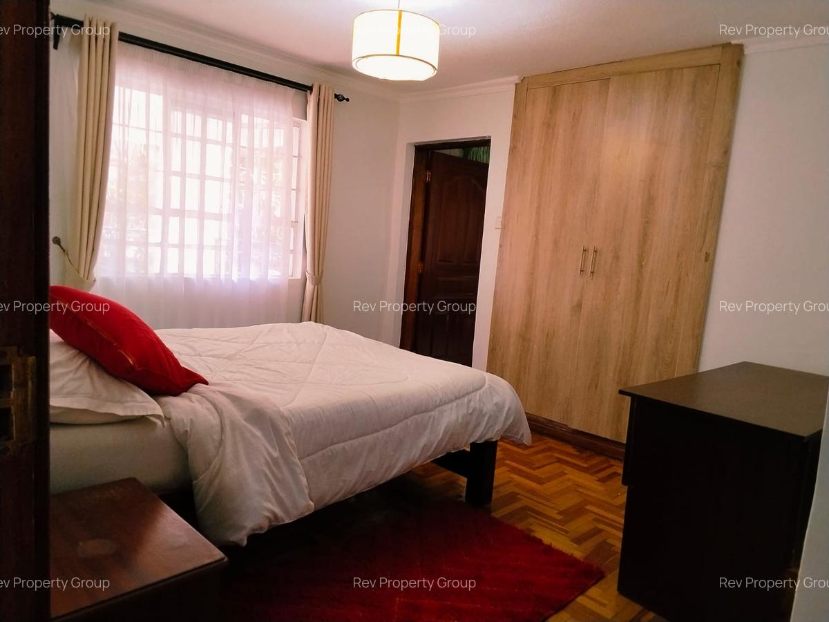 2 Bed House with En Suite in Rosslyn - 10