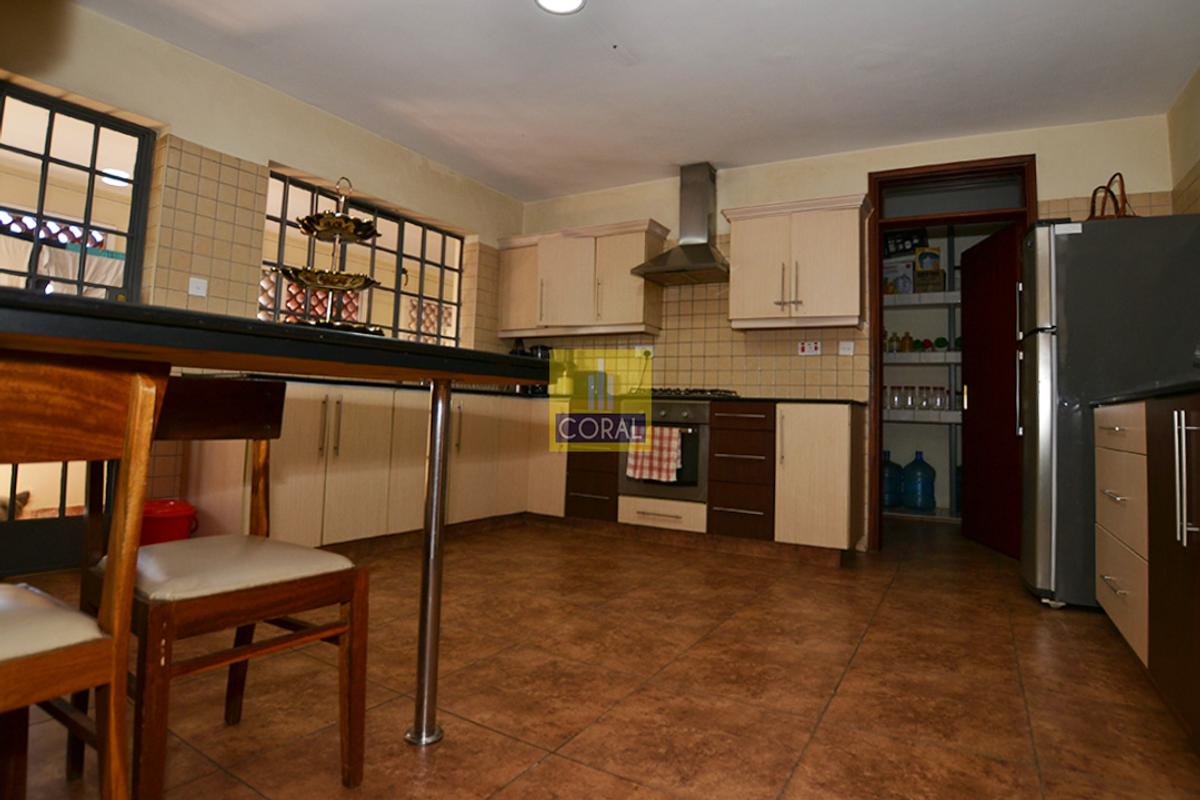 4 Bed Apartment in Westlands Area - 8