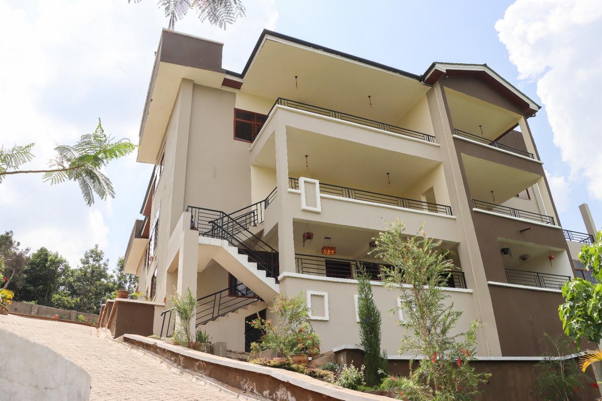 3 Bed Townhouse with En Suite at Gataka Road - 11