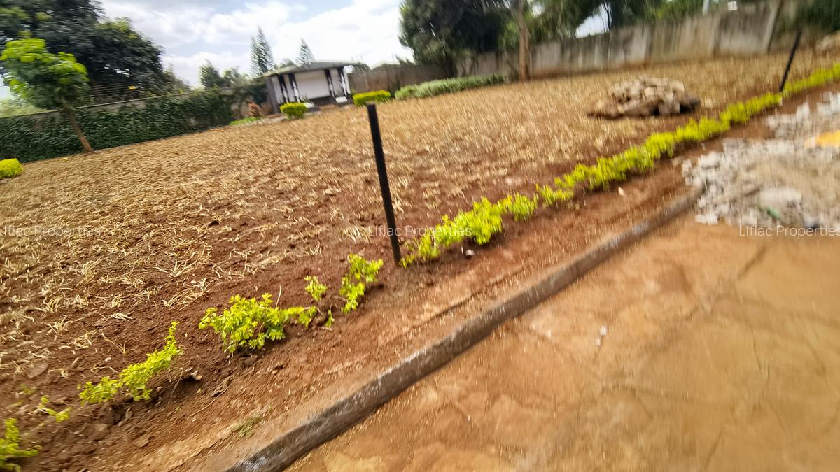 5 Bed House with En Suite in Runda - 4